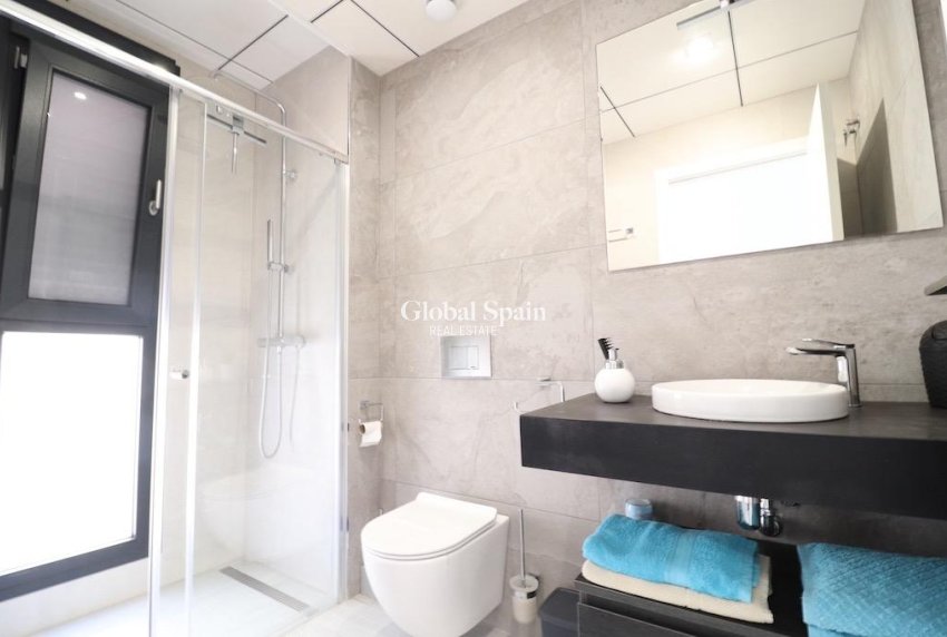 Revente - VILLA -
ORIHUELA COSTA - Costa Blanca