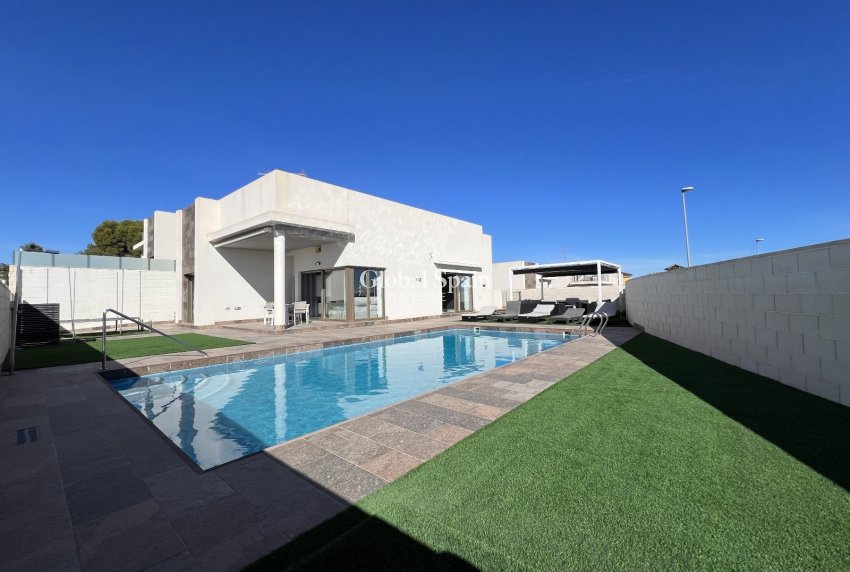 Revente - VILLA -
ORIHUELA COSTA - Costa Blanca