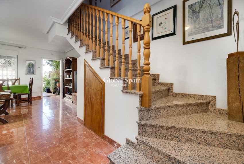 Revente - VILLA -
ORIHUELA COSTA - Costa Blanca