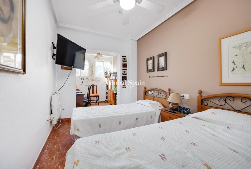 Revente - VILLA -
ORIHUELA COSTA - Costa Blanca