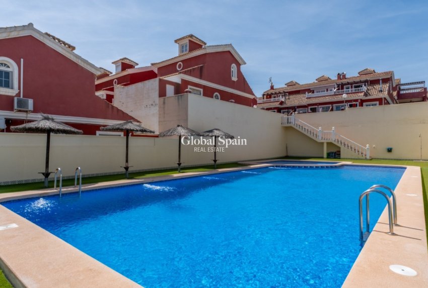 Revente - VILLA -
ORIHUELA COSTA - Costa Blanca