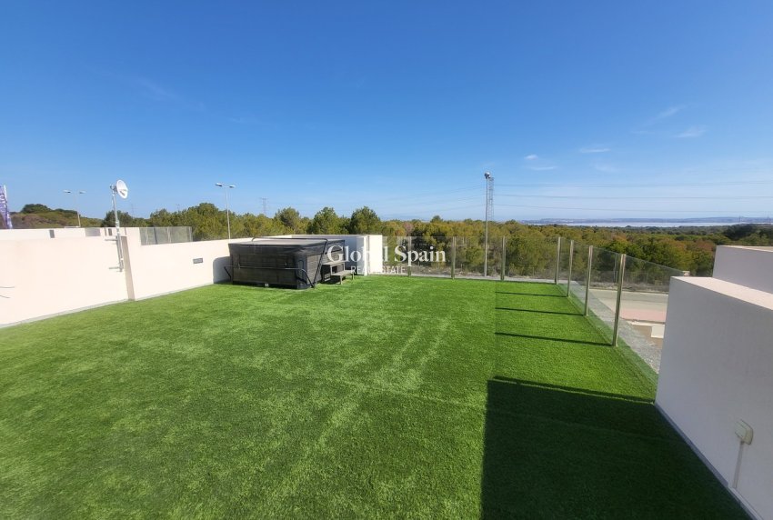 Revente - VILLA -
ORIHUELA COSTA - Costa Blanca