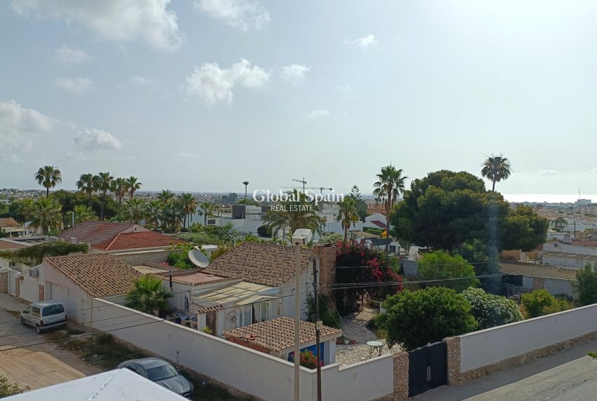 Revente - VILLA -
ORIHUELA COSTA - Costa Blanca