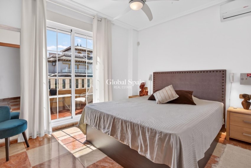 Revente - VILLA -
ORIHUELA COSTA - Costa Blanca