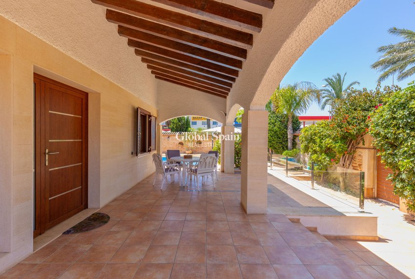 Revente - VILLA -
ORIHUELA COSTA - Costa Blanca