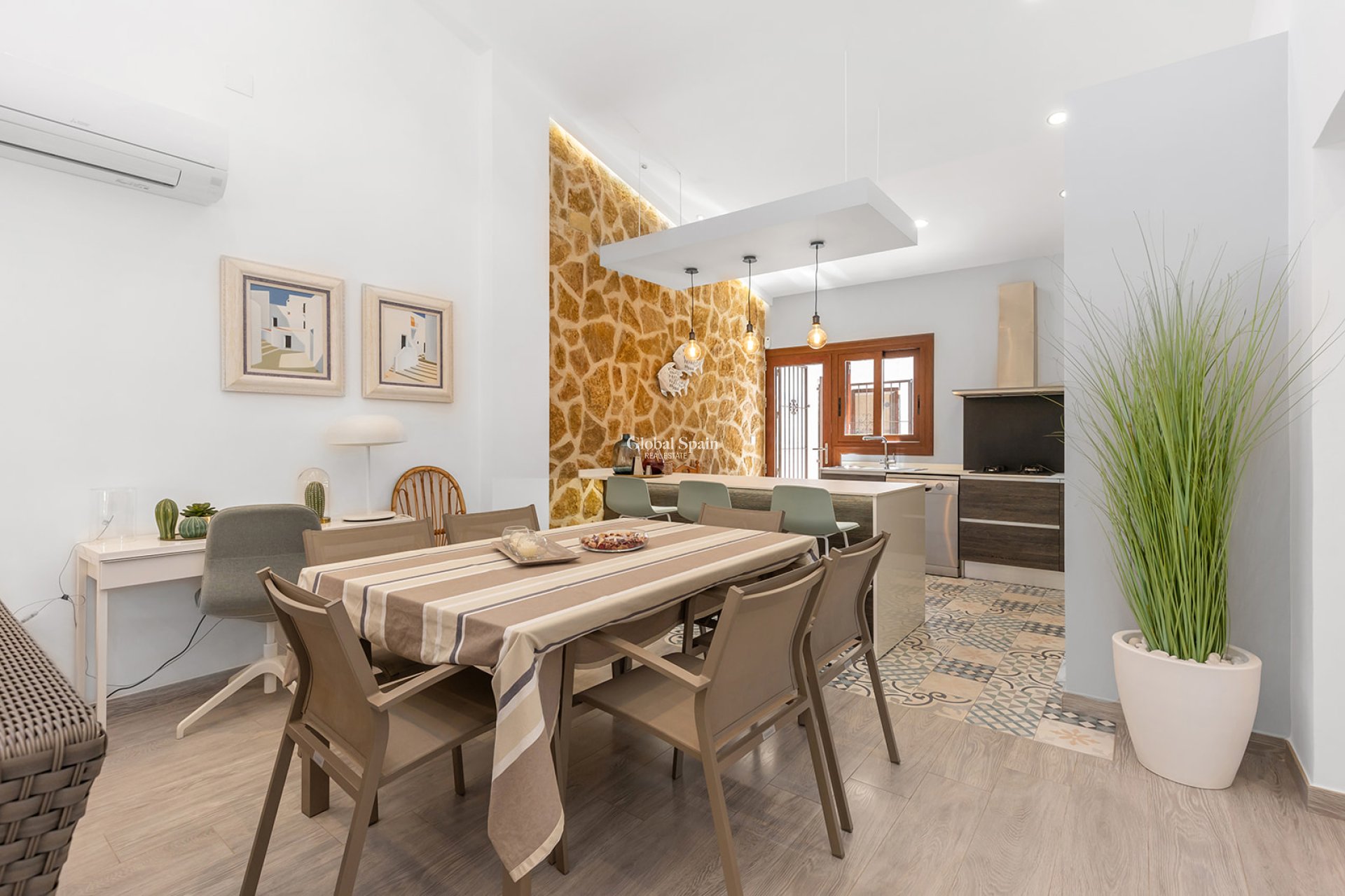 Revente - VILLA -
ORIHUELA COSTA - Costa Blanca