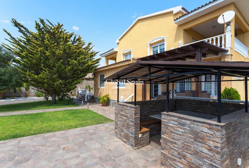 Revente - VILLA -
ORIHUELA COSTA - Costa Blanca