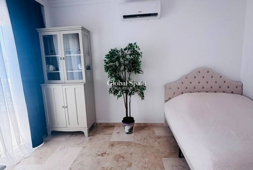 Revente - VILLA -
ORIHUELA COSTA - Costa Blanca