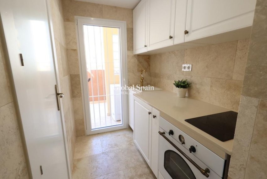 Revente - VILLA -
ORIHUELA COSTA - Costa Blanca
