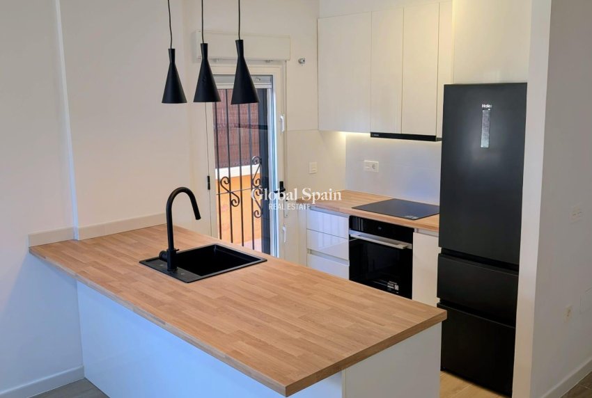 Revente - VILLA -
ORIHUELA COSTA - Costa Blanca