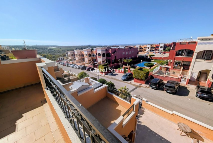 Revente - VILLA -
ORIHUELA COSTA - Costa Blanca