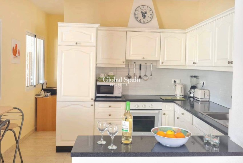 Revente - VILLA -
ORIHUELA COSTA - Costa Blanca