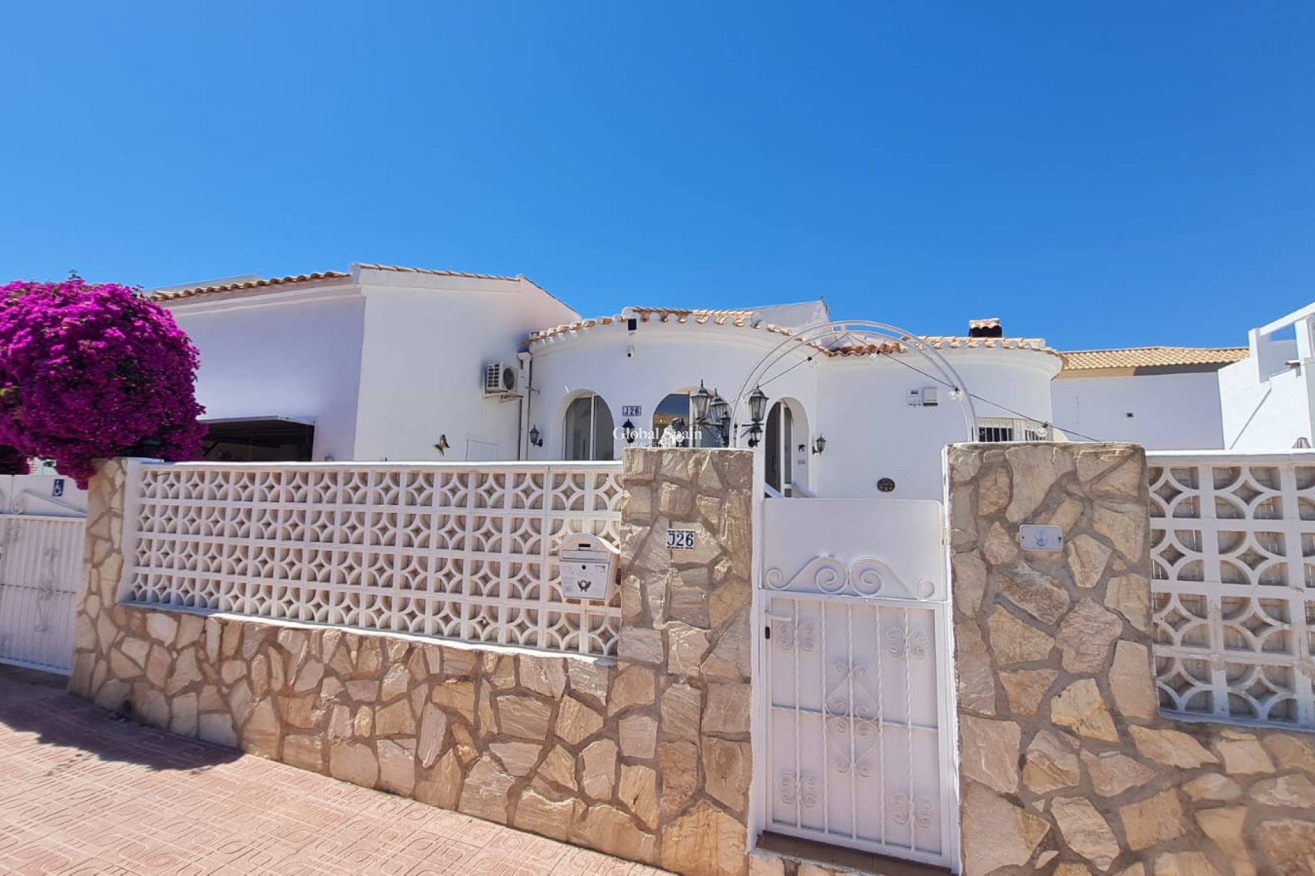Revente - VILLA -
ORIHUELA COSTA - Costa Blanca
