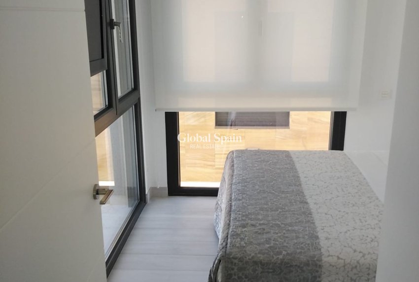 Revente - VILLA -
ORIHUELA COSTA - Costa Blanca
