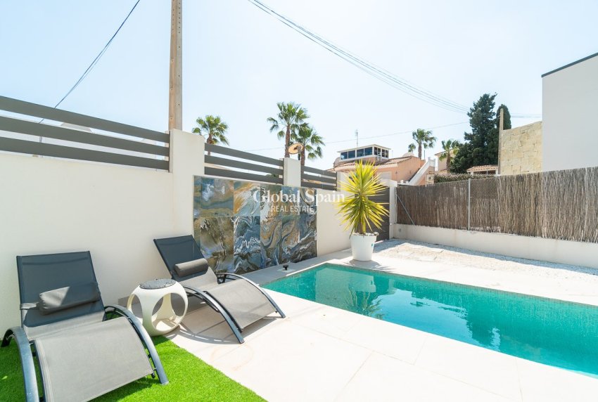 Revente - VILLA -
ORIHUELA COSTA - Costa Blanca