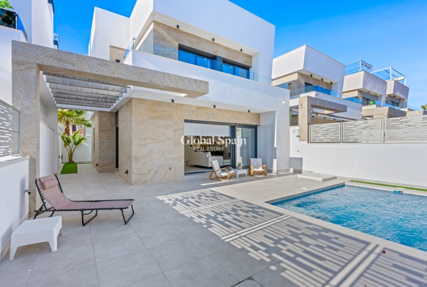 Revente - VILLA -
ORIHUELA COSTA - Costa Blanca