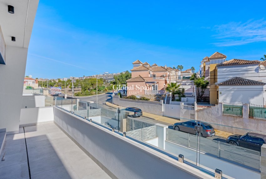 Revente - VILLA -
ORIHUELA COSTA - Costa Blanca