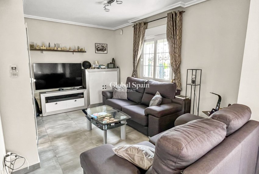 Revente - VILLA -
ORIHUELA COSTA - Costa Blanca