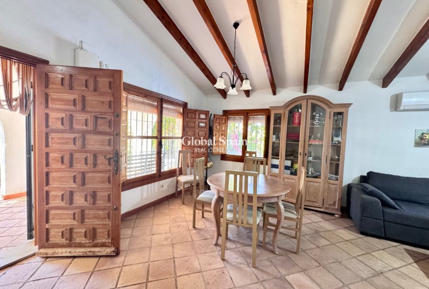 Revente - VILLA -
ORIHUELA COSTA - Costa Blanca