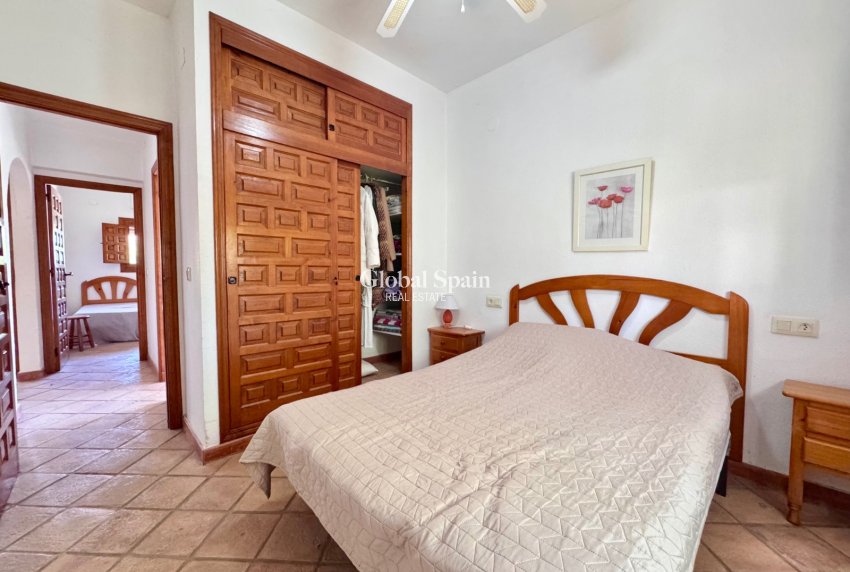 Revente - VILLA -
ORIHUELA COSTA - Costa Blanca