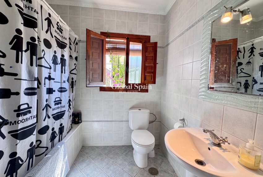 Revente - VILLA -
ORIHUELA COSTA - Costa Blanca