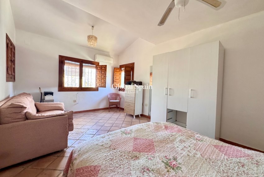 Revente - VILLA -
ORIHUELA COSTA - Costa Blanca