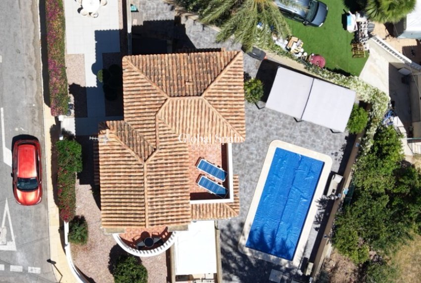 Revente - VILLA -
ORIHUELA COSTA - Costa Blanca