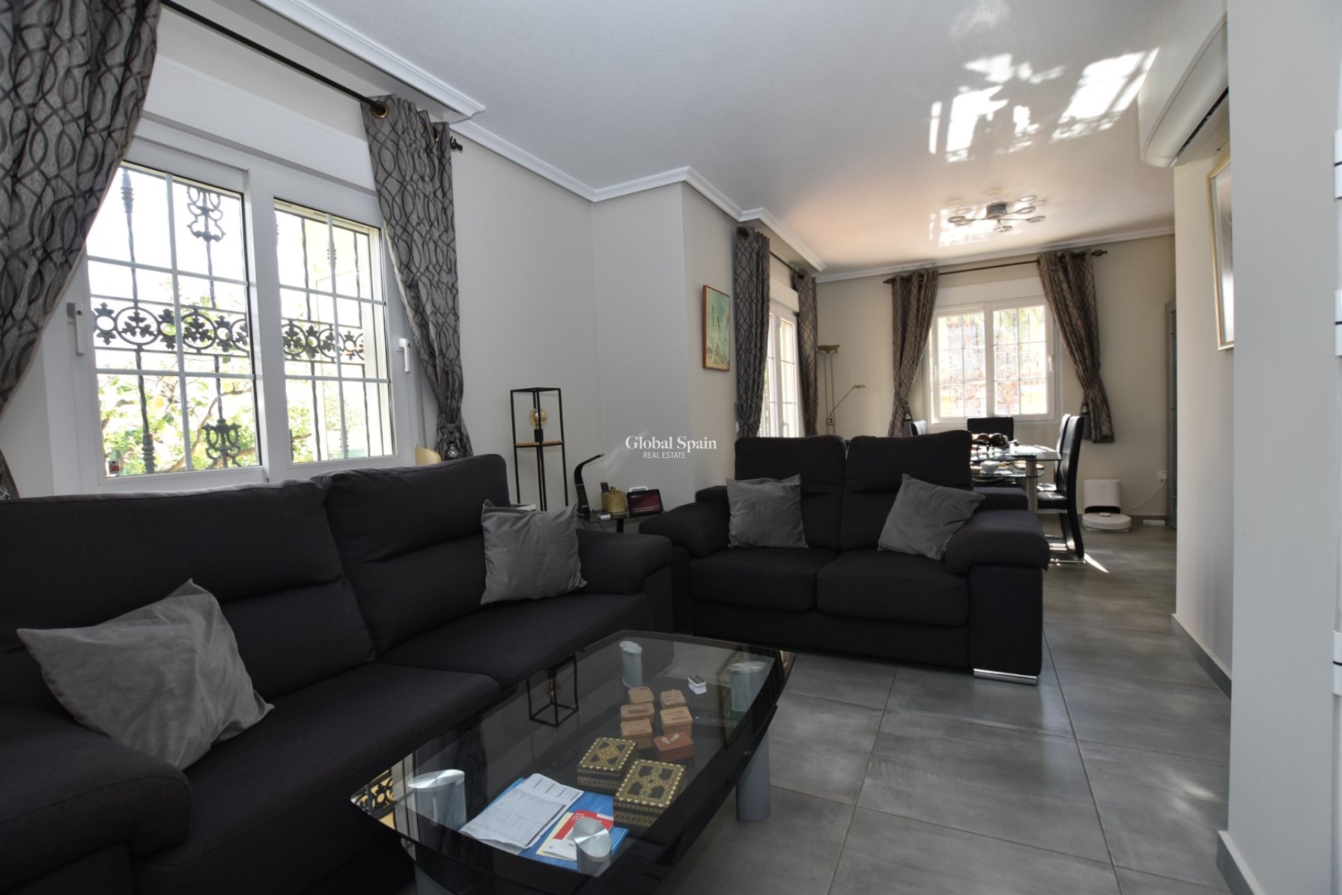 Revente - VILLA -
ORIHUELA COSTA - Costa Blanca
