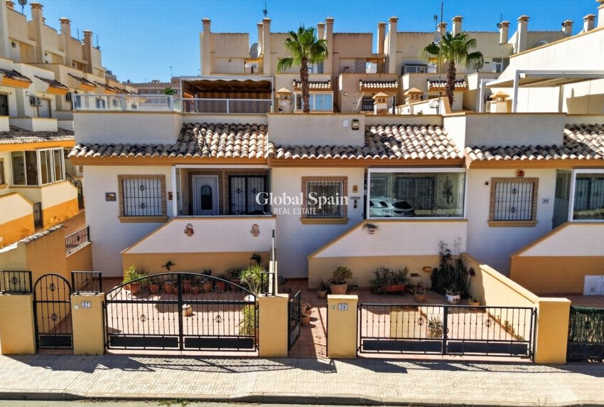 Revente - VILLA -
ORIHUELA COSTA - Costa Blanca