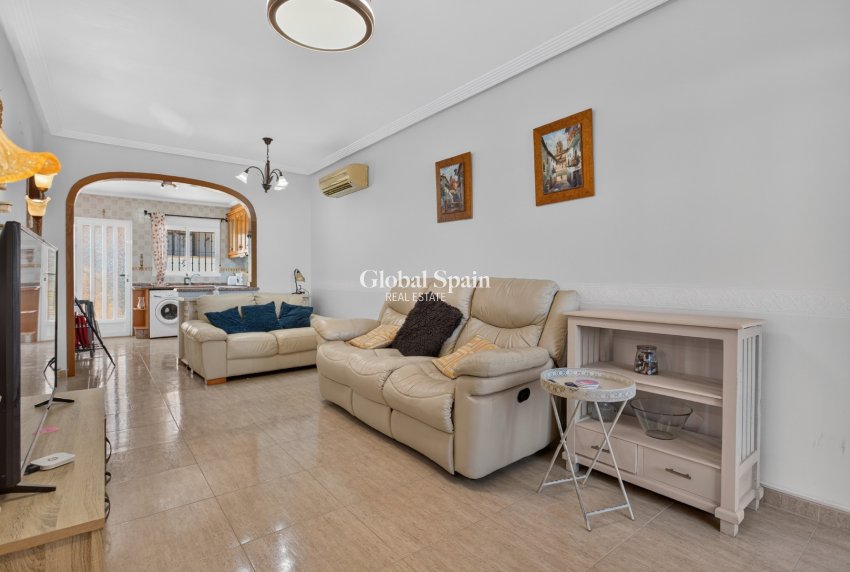 Revente - VILLA -
ORIHUELA COSTA - Costa Blanca
