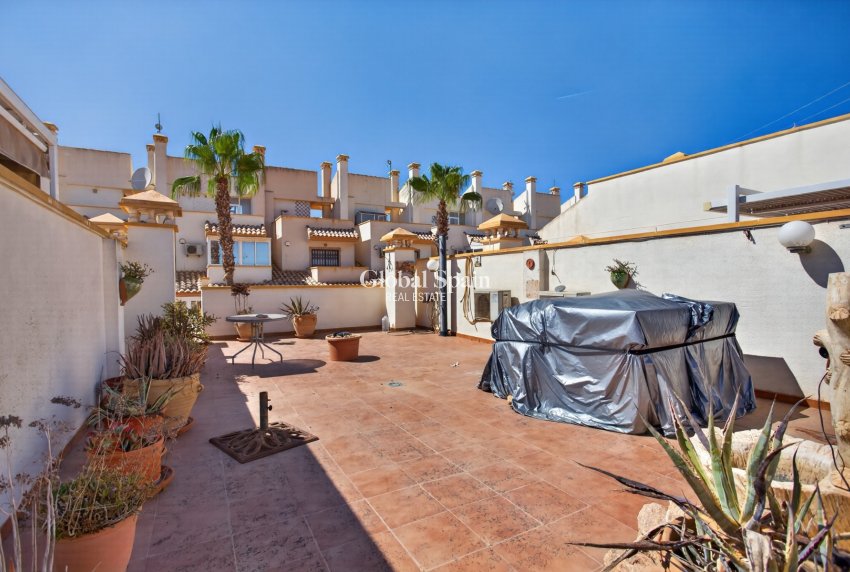Revente - VILLA -
ORIHUELA COSTA - Costa Blanca