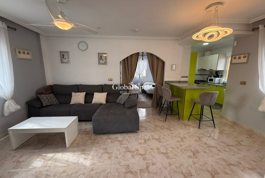 Revente - VILLA -
ORIHUELA COSTA - Costa Blanca