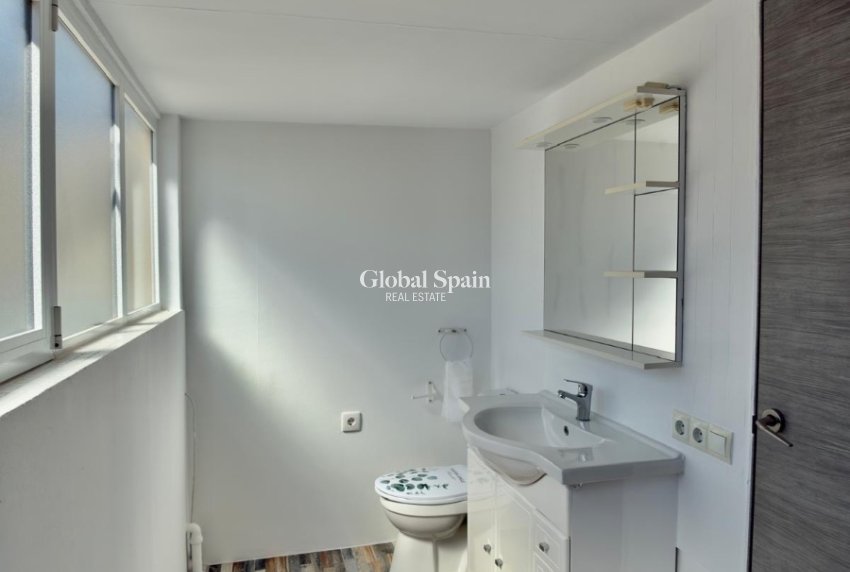 Revente - VILLA -
ORIHUELA COSTA - Costa Blanca