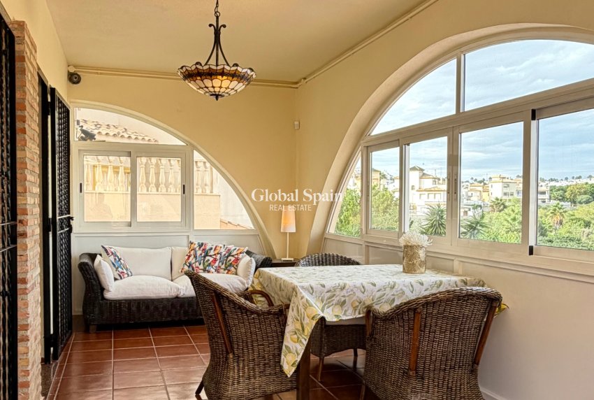 Revente - VILLA -
ORIHUELA COSTA - Costa Blanca