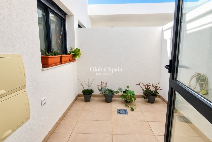 Revente - VILLA -
ORIHUELA COSTA - Costa Blanca