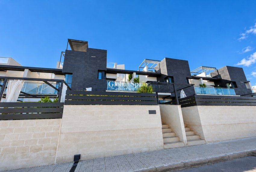Revente - VILLA -
ORIHUELA COSTA - Costa Blanca