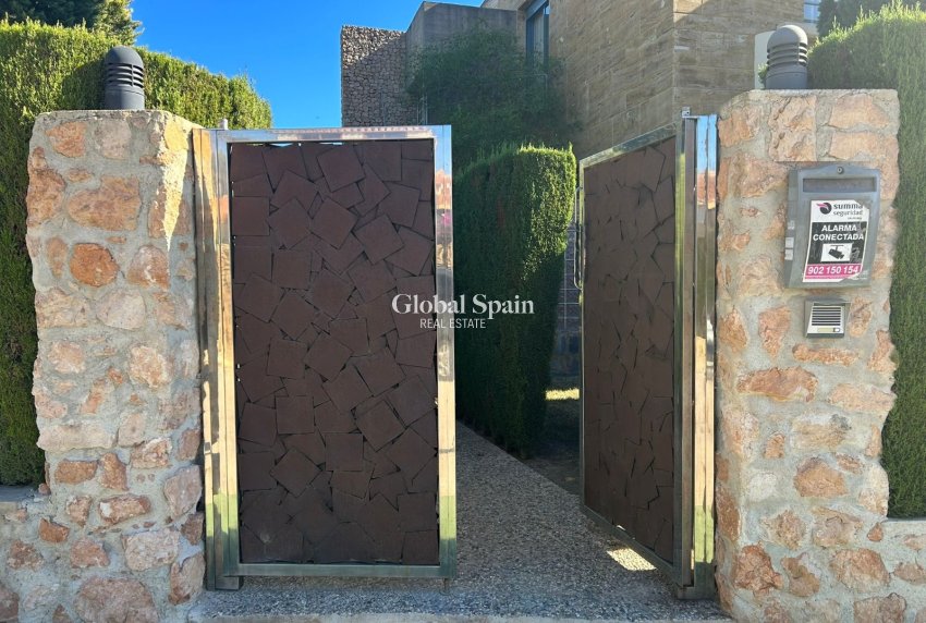 Revente - VILLA -
Orihuela Costa - Dehesa de Campoamor