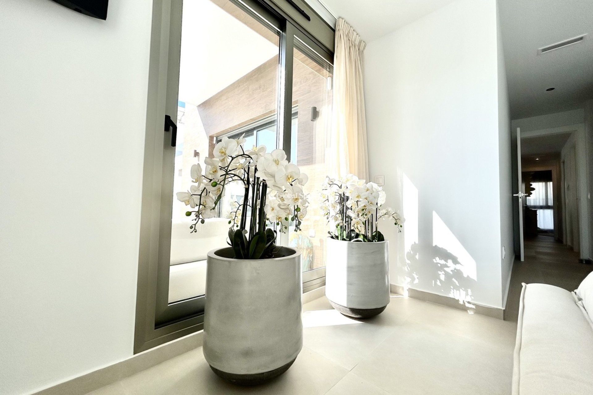 Revente - VILLA -
ORIHUELA COSTA - Inland