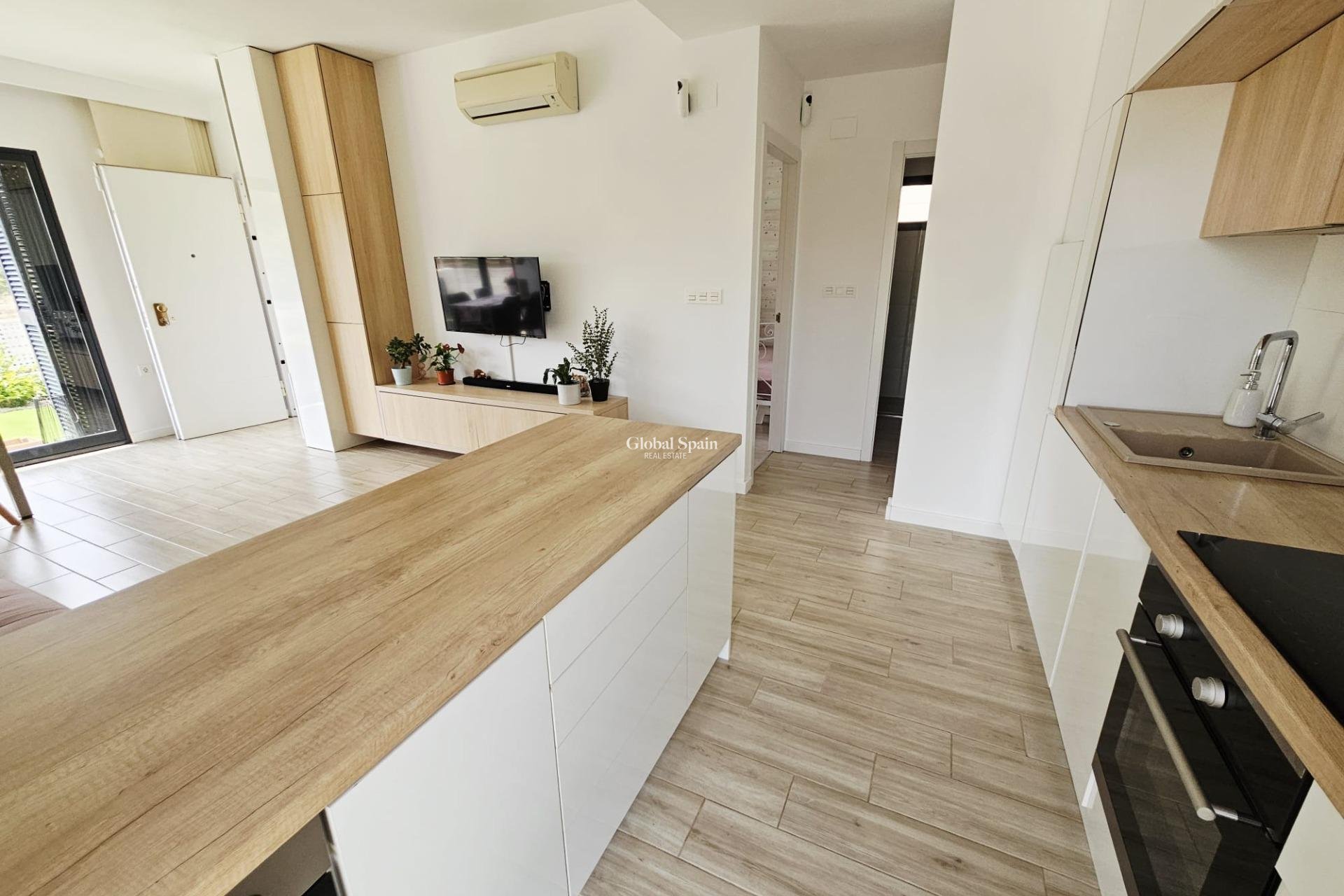 Revente - VILLA -
ORIHUELA COSTA - La Regia