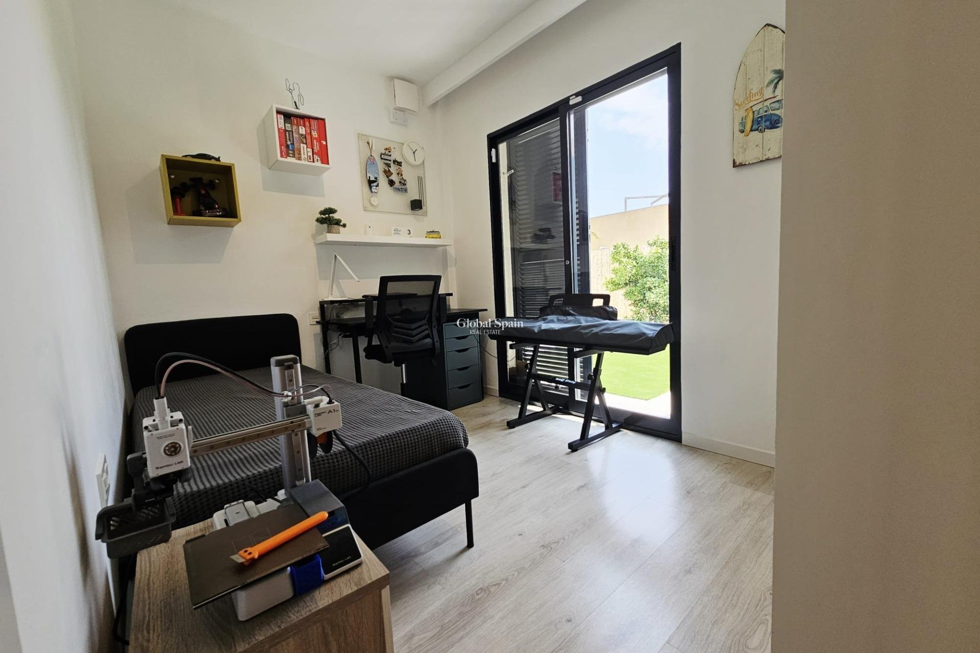 Revente - VILLA -
ORIHUELA COSTA - La Regia