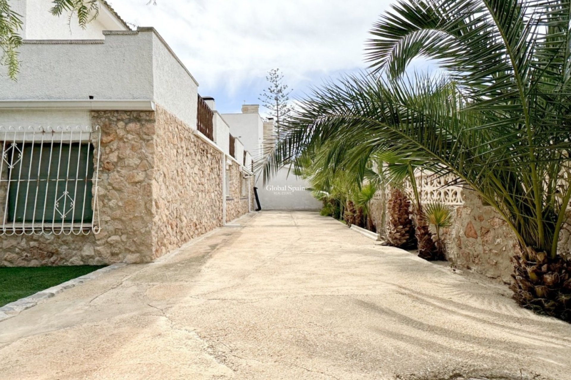 Revente - VILLA -
ORIHUELA COSTA - La Zenia