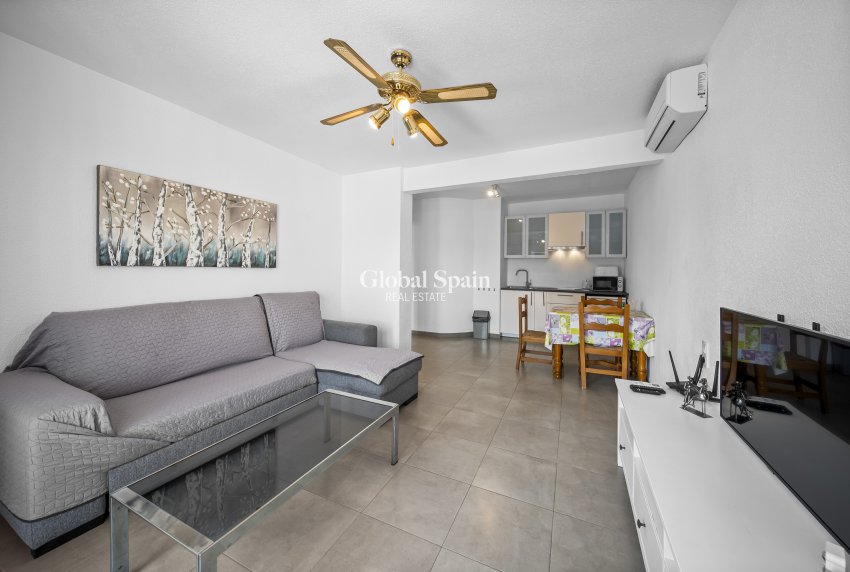 Revente - VILLA -
ORIHUELA COSTA - La Zenia