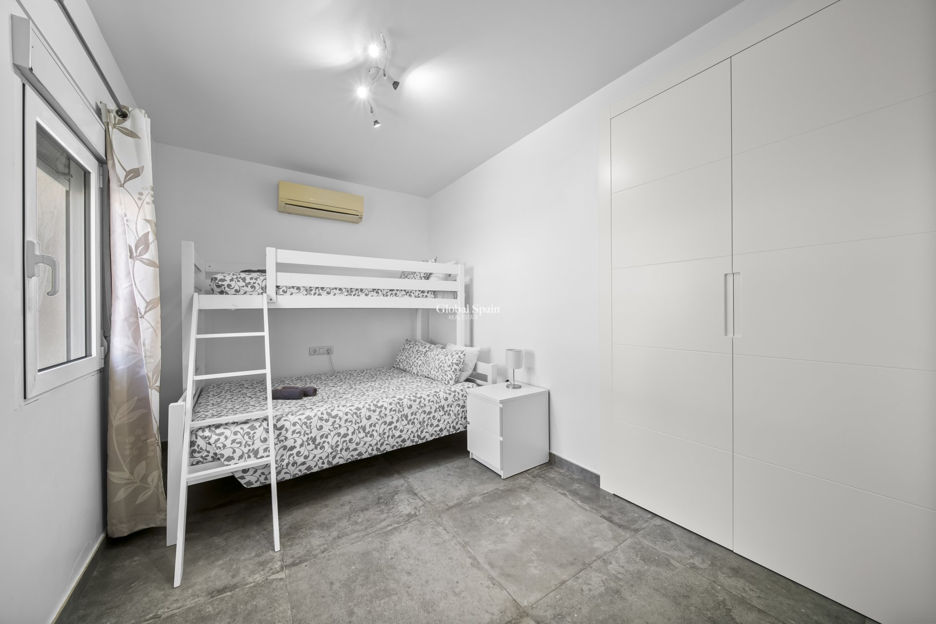 Revente - VILLA -
ORIHUELA COSTA - La Zenia