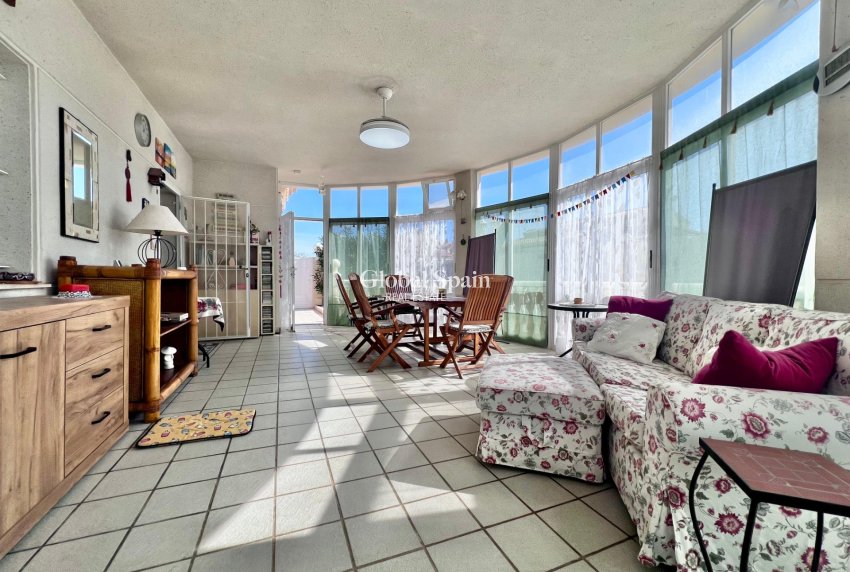 Revente - VILLA -
ORIHUELA COSTA - La Zenia