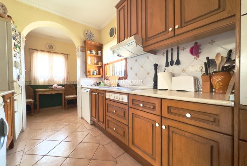 Revente - VILLA -
ORIHUELA COSTA - La Zenia