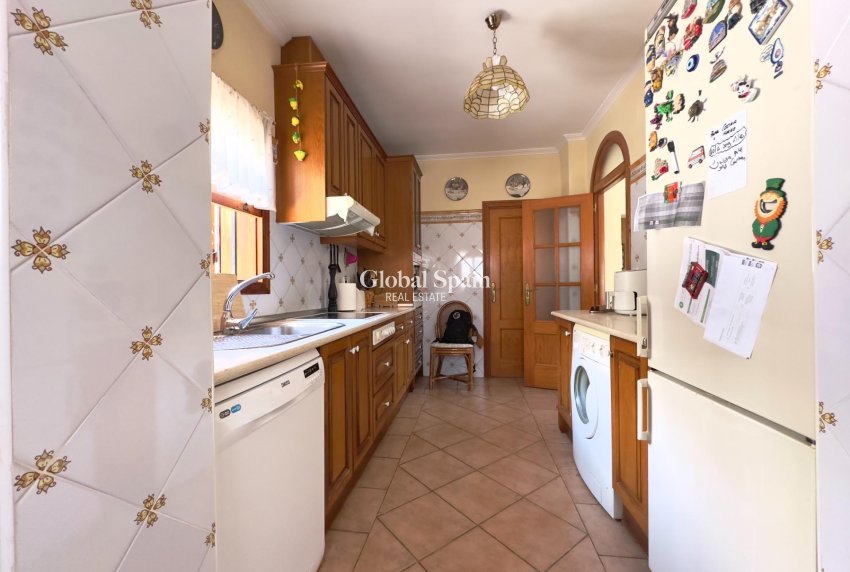 Revente - VILLA -
ORIHUELA COSTA - La Zenia