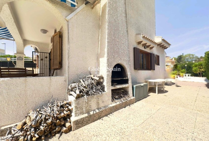 Revente - VILLA -
ORIHUELA COSTA - La Zenia