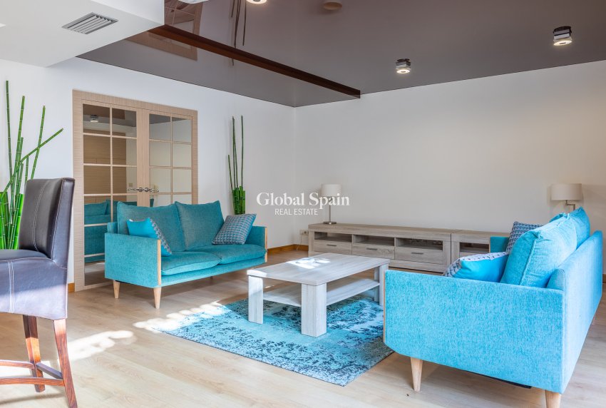 Revente - Villa -
ORIHUELA COSTA - La Zenia