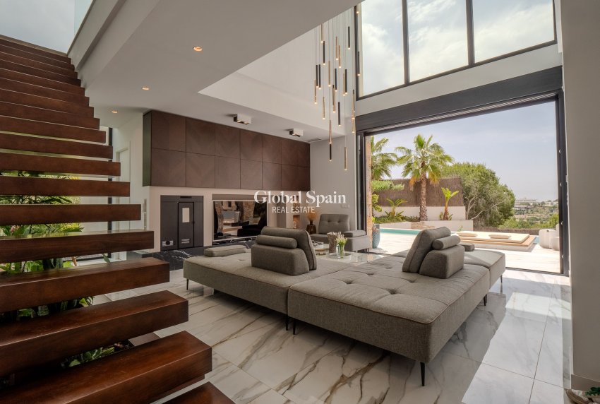 Revente - Villa -
ORIHUELA COSTA - Las Colinas Golf