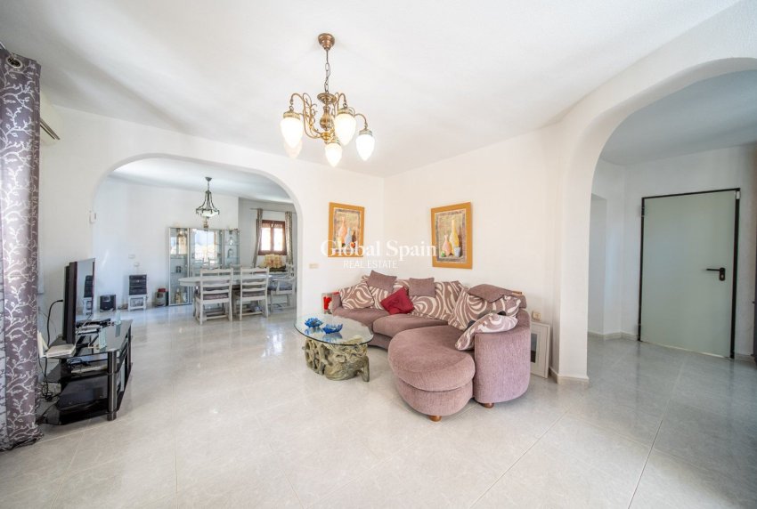 Revente - Villa -
ORIHUELA COSTA - Las Filipinas